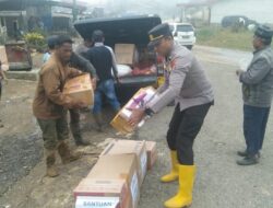 Menembus Daerah Terisolir : Bantuan Kapolres Lhokseumawe Tiba di Riket Jabal Antara