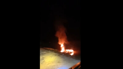 Truk Bantuan Logistik Mogok di Langkahan, Warga Ambil Bantuan dan Diduga Membakar Kendaraan