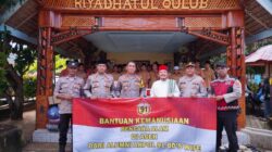 Kapolres Lhokseumawe Salurkan Bantuan Sembako Pascabanjir ke Dayah Riyadhatul Qulub