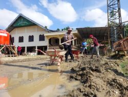 Polsek Muara Satu Gelar Bakti Sosial Pascabanjir di Desa Ujong Pacu