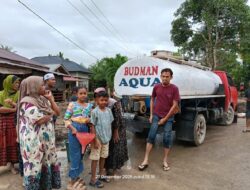 Ketua PWI Aceh Utara Upayakan Air Bersih untuk Korban Banjir