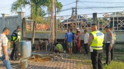 Satlantas Polres Lhokseumawe Salurkan Bantuan Sumur Bor untuk Warga Meunasah Baroh Pascabanjir