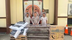 Personel Polres Lhokseumawe Terdampak Banjir Terima Bantuan Alat Rumah Tangga Dari Kapolda Aceh