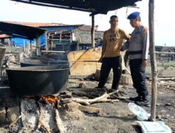 Sat Pol Airud Polres Lhokseumawe Gelar Patroli Dialogis di Pesisir Pusong Baru