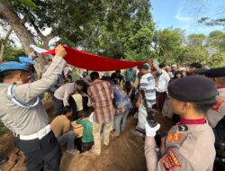 Polri Laksanakan Upacara Pemakaman Dinas untuk Almarhum Aiptu Taufik Jamurni
