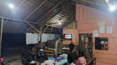 Patroli Dialogis Polsek Syamtalira Bayu Saweu Keude Kupi, Sapa Warga Cegah Guantibmas