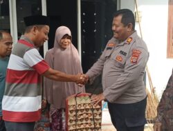 Kapolres Lhokseumawe Salurkan Bantuan Telur untuk Pengungsi di Dewantara