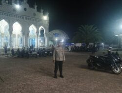 Polsek Dewantara Amankan Shalat Tarawih di Masjid Besar Bujang Salim