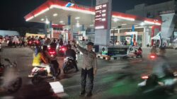 Antisipasi Panic Buying BBM, Polres Lhokseumawe Kerahkan Personel Amankan Antrean di SPBU