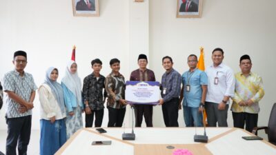 Bank Muamalat Bantu Mahasiswa UIN SUNA Korban Banjir, Masing-masing Terima Rp3 Juta