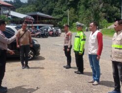 Personel Operasi Ketupat Seulawah Amankan Jalur Wisata Gunung Salak, Arus Lalu Lintas Terpantau Lancar