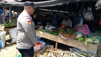 Patroli Dialogis Polsek Samudera, Antisipasi Guantibmas dan Pastikan Ketersediaan Sembako Aman
