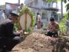 Kapolres Lhokseumawe Hadiri Pemakaman Personel, Panjatkan Doa sebagai Penghormatan Terakhir