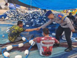 Patroli Dialogis di PPI Pusong, Sat Pol Airud Lhokseumawe Imbau Nelayan Waspada Cuaca Ekstrem