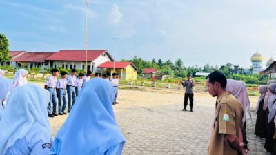 Polisi Jadi Pembina Upacara di SMA N 2 Kesukma Bangsa, Tanamkan Disiplin dan Cegah Kenakalan Remaja