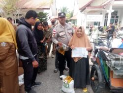 Polisi Kawal Penyaluran Bantuan Beras dan Minyak di Blang Mangat, Pastikan Aman dan Tepat Sasaran