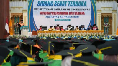 Wisuda Perdana UIN SUNA 760 Lulusan, Akreditasi Unggul, dan Hadiah S2-S3 untuk Mahasiswa Terbaik