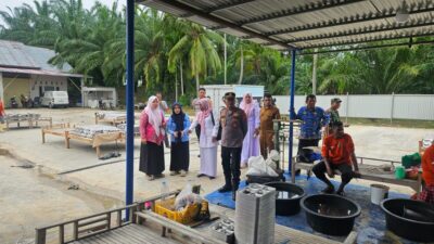 Kapolsek Meurah Mulia Sambangi SPPG, Pastikan Kebersihan Dapur Terjaga