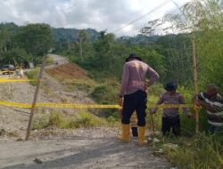 Jelang Lebaran, Polsubsektor Nisam Antara Pasang Rambu Peringatan di Jalur Rawan Longsor KKA Bener Meriah