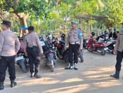 Libur Idul Adha, Polisi Siaga di Pantai Lancok, Wisatawan Berlibur dengan Aman dan Nyaman