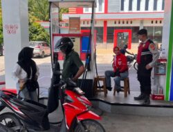 Polisi Patroli Sejumlah SPBU, Satsamapta Polres Lhokseumawe Antisipasi Gangguan Kamtibmas