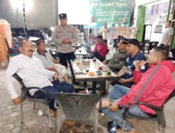Sambangi Warga di Malam Hari, Polsek Meurah Mulia Perkuat Sinergi Jaga Kamtibmas