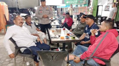 Sambangi Warga di Malam Hari, Polsek Meurah Mulia Perkuat Sinergi Jaga Kamtibmas