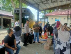 Polisi Kawal Pasar Murah di Padang Sakti, Bantu Masyarakat Dapatkan Sembako Terjangkau