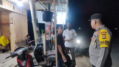 Sambangi Permukiman Warga, Polsek Kuta Makmur Intensifkan Patroli Malam Cegah Gangguan Kamtibmas