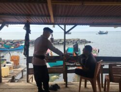 Polisi Sambangi Nelayan Pusong Lama, Perkuat Kemitraan dan Kamtibmas Pesisir