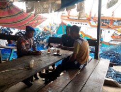 Sat Polairud Polres Lhokseumawe Perkuat Patroli Dialogis di Pesisir Pusong Lama, Ajak Warga Jaga Keamanan dan Kebersihan