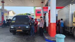 Polsek Banda Sakti Cek Ketersediaan BBM di SPBU, Pastikan Pasokan Aman untuk Masyarakat