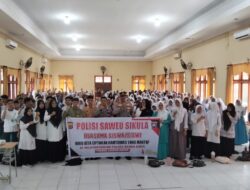 Polsek Banda Sakti Bekali Siswa Baru SMK Negeri 2 Lhokseumawe Pengetahuan Bahaya Narkoba Melalui MPLS
