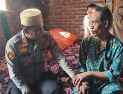 Kapolres Lhokseumawe Salurkan Bantuan kepada Lansia Sakit Menahun di Uteunkot, Wujud Kepedulian Polri untuk Masyarakat