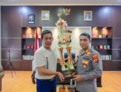Kapolres Lhokseumawe Terima Trofi Juara Umum II Kejurda FORKI Aceh, Tim Karate STC Polres Borong 27 Medali