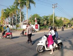 Strong Point Pagi, Polsek Blang Mangat Hadirkan Lalu Lintas Aman dan Lancar di Jalur Nasional