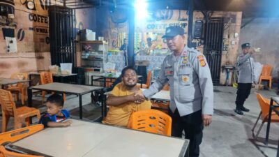 Patroli Malam Polsek Muara Dua Perkuat Harkamtibmas, Warga Diajak Jaga Keamanan Lingkungan