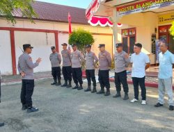 Cegah Judi Online dan Pinjol, Polsek Blang Mangat Periksa HP Personel Usai Apel Pagi