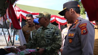 Kapolres Lhokseumawe Apresiasi Bazar dan Pasar Murah HUT ke-81 TNI, Bantu Masyarakat Dapatkan Kebutuhan Pokok Terjangkau