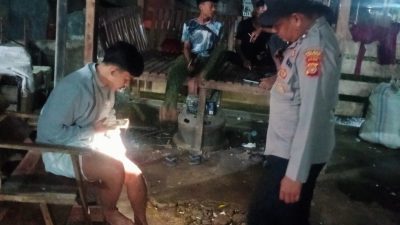 Polsek Muara Batu Gelar Patroli Dialogis, Cegah Gangguan Kamtibmas Malam Hari