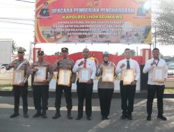 Polres Lhokseumawe Berikan Penghargaan kepada Tujuh Personel, Apresiasi Dedikasi dan Kinerja Pelayanan Publik