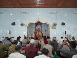 Kapolres Lhokseumawe Gelar Jumat Keliling di Masjid Ubudiah, Ajak Jemaah Cegah Hoaks dan Perangi Narkoba