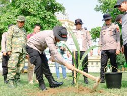 Kapolres Lhokseumawe Gencarkan Green Policing, Penanaman Pohon Digelar hingga Sejumlah Polsek