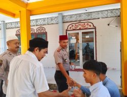 Program Jumat Keliling, Kapolsek Blang Mangat Shalat Jumat Bersama Jamaah Masjid Al-Bayyan